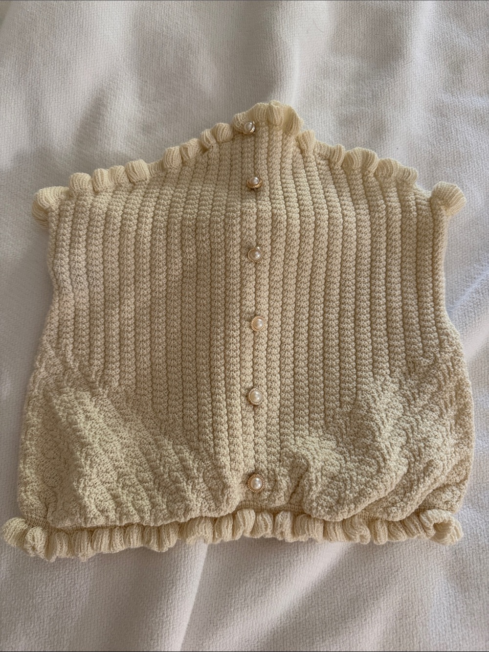 SHEIN Cream Knit Cropped Button-Front Tank